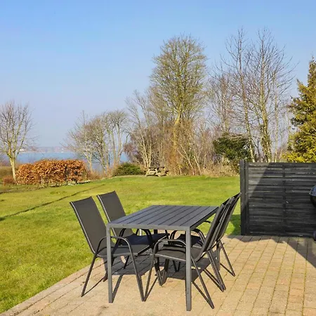 3 Bedroom In Prázdninový dům Middelfart